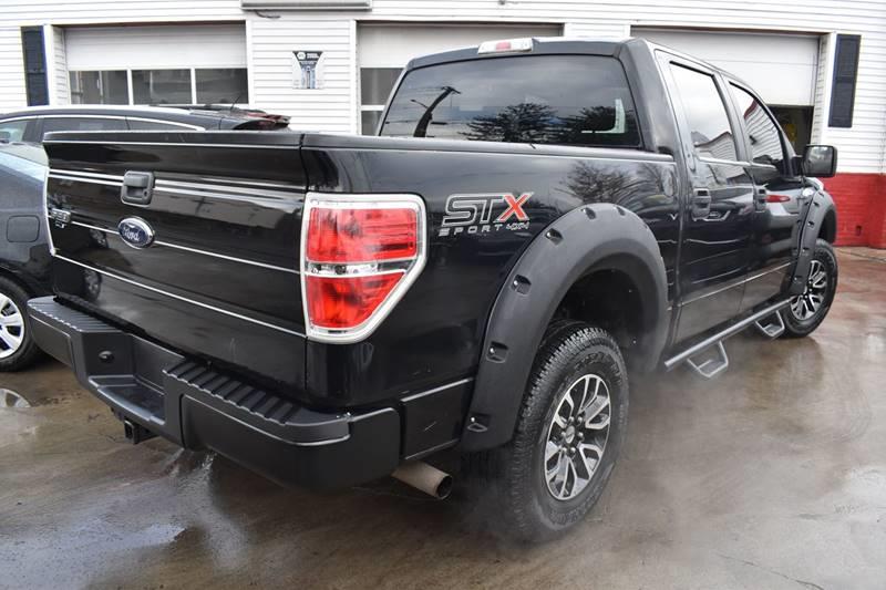 2014 Ford F-150 FX4 photo