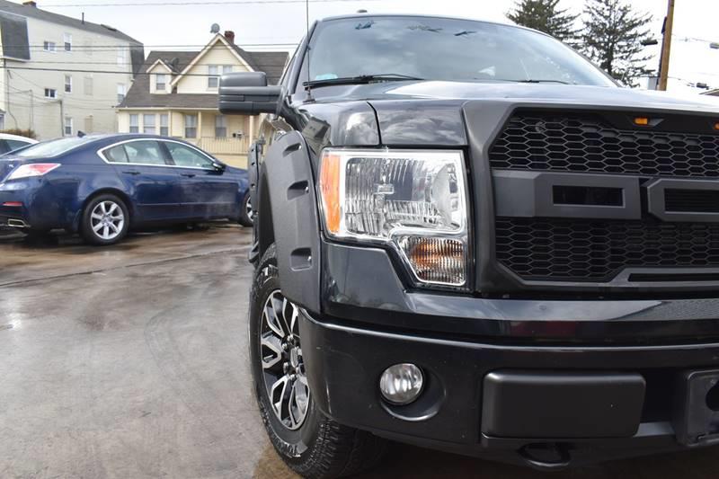 2014 Ford F-150 FX4 photo