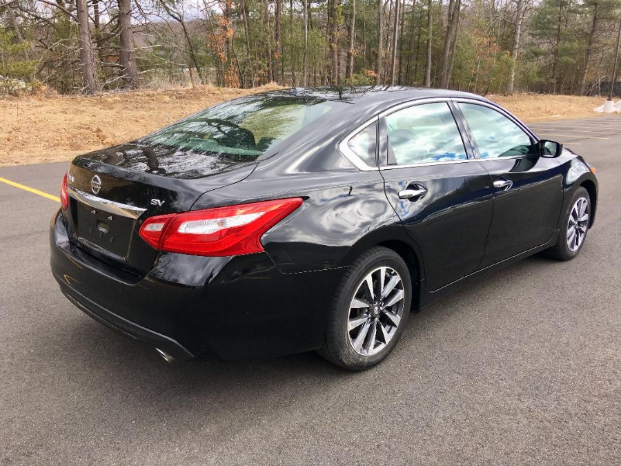 2017 Nissan Altima 2.5 SV Sedan photo