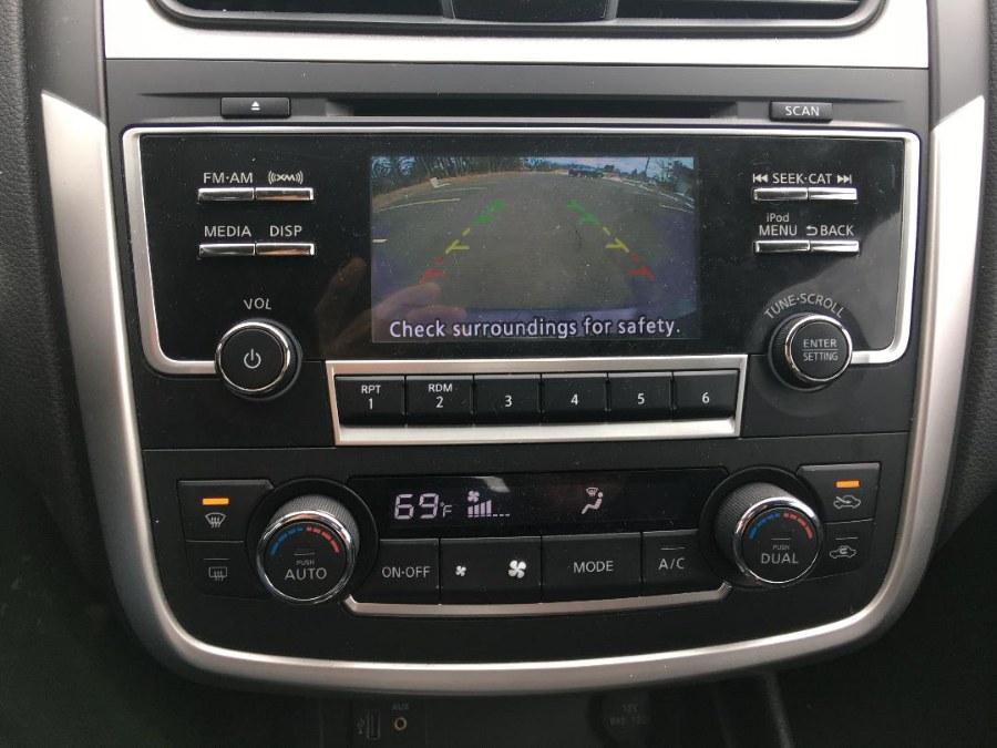 2017 Nissan Altima 2.5 SV Sedan photo