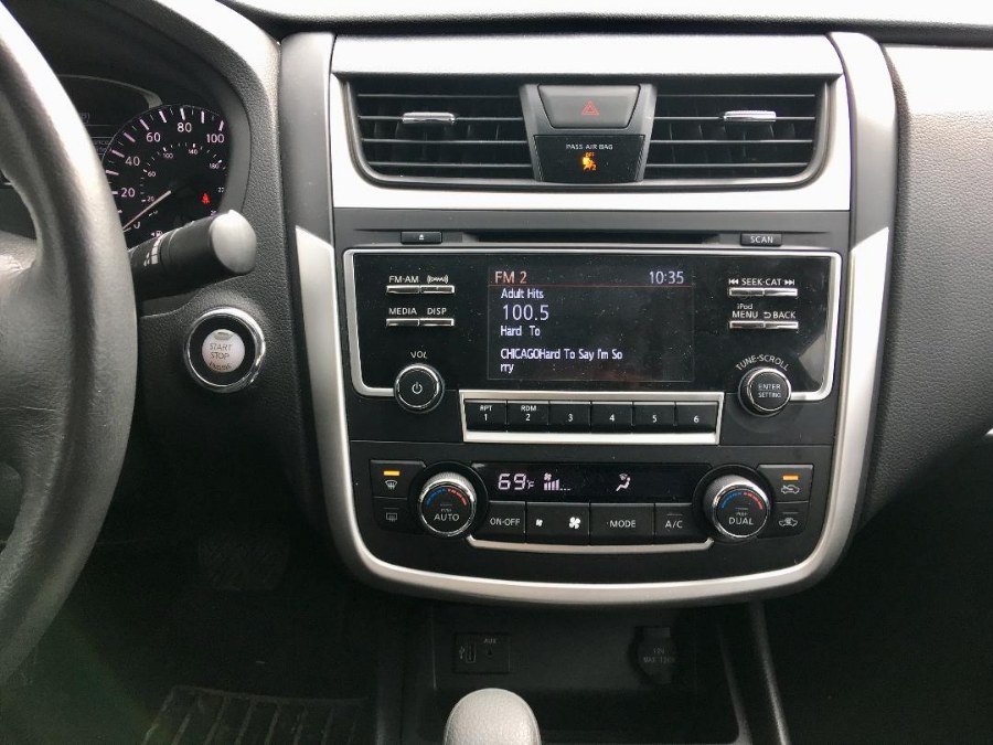 2017 Nissan Altima 2.5 SV Sedan photo