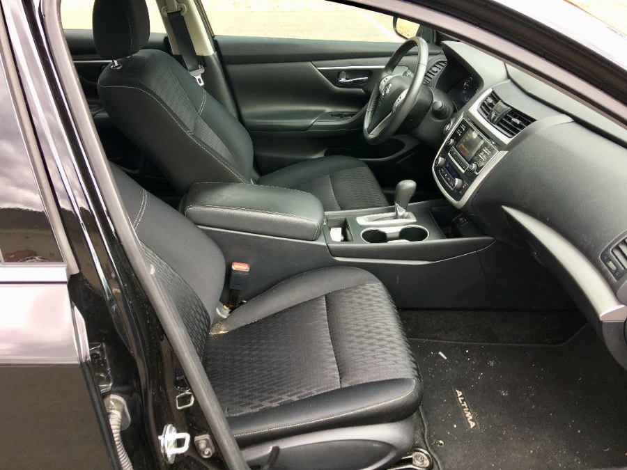 2017 Nissan Altima 2.5 SV Sedan photo