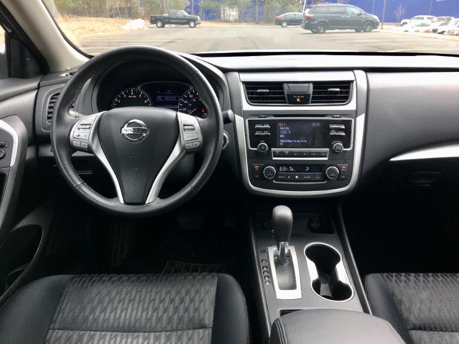 2017 Nissan Altima 2.5 SV Sedan photo