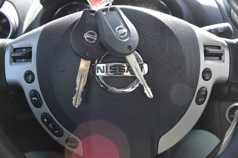 2015 Nissan Rogue Select AWD 4dr S photo