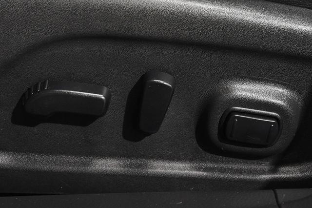 2016 Nissan Altima 2.5 SL w/ Nav & Blind Spot photo