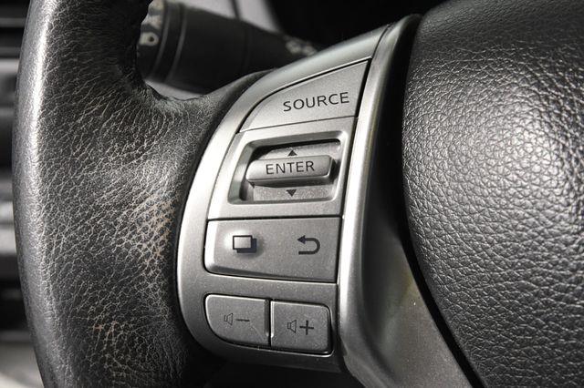 2016 Nissan Altima 2.5 SL w/ Nav & Blind Spot photo