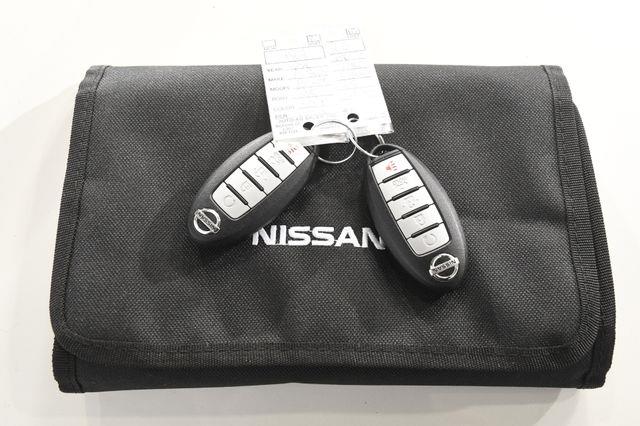 2016 Nissan Altima 2.5 SL w/ Nav & Blind Spot photo