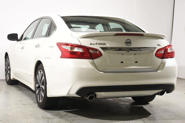 2016 Nissan Altima 2.5 SL w/ Nav & Blind Spot photo