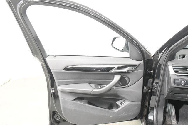 2016 BMW X1 xDrive28i X-Line photo