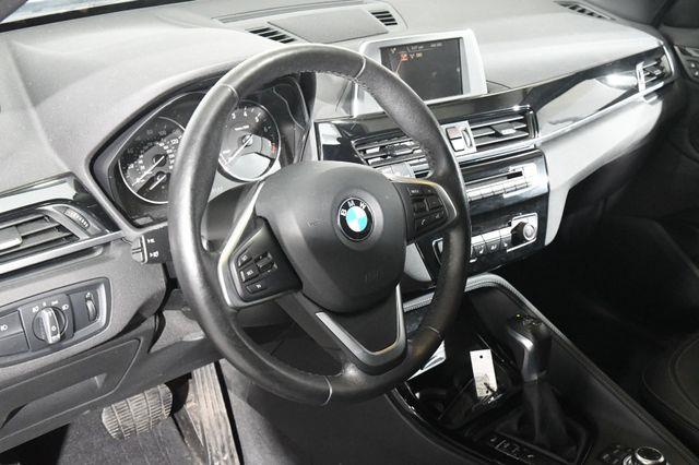 2016 BMW X1 xDrive28i X-Line photo