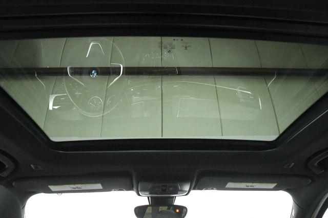 2016 BMW X1 xDrive28i X-Line photo