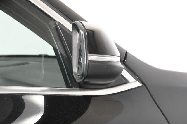 2016 BMW X1 xDrive28i X-Line photo