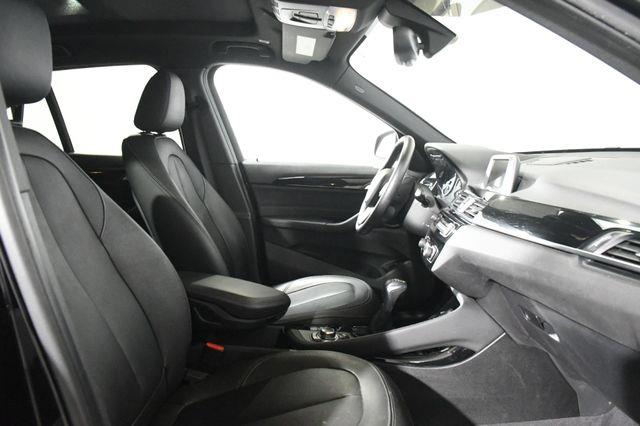 2016 BMW X1 xDrive28i X-Line photo