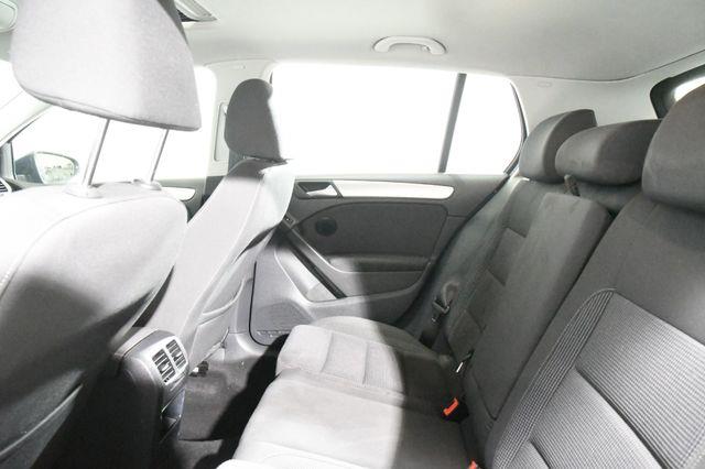 2012 Volkswagen Golf TDI photo