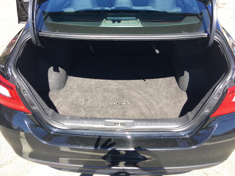 2017 Nissan Altima 2.5 SV Sedan photo