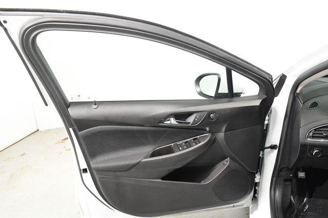 2017 Chevrolet Cruze LT photo