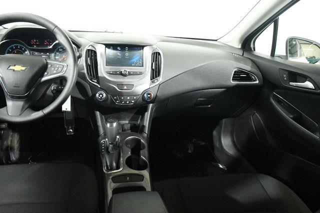2017 Chevrolet Cruze LT photo
