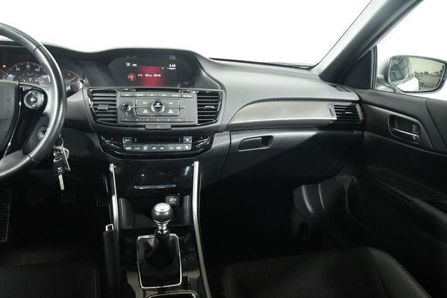 2016 Honda Accord Sport photo