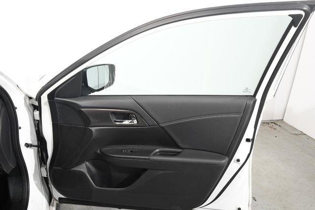 2016 Honda Accord Sport photo