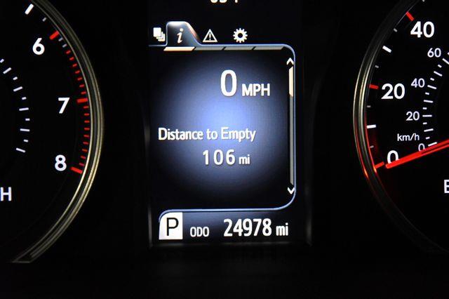 2016 Toyota Camry SE photo