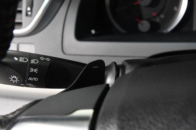 2016 Toyota Camry SE photo