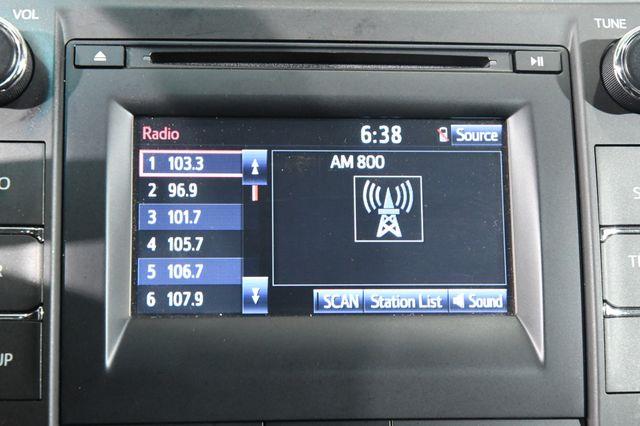 2016 Toyota Camry SE photo