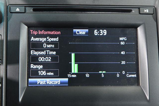 2016 Toyota Camry SE photo