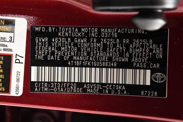 2016 Toyota Camry SE photo