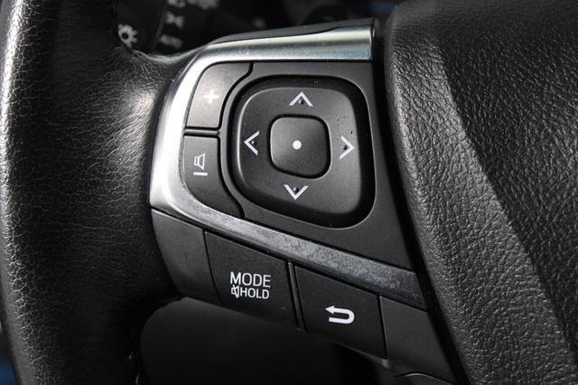2016 Toyota Camry SE w/Special Edition Pkg photo