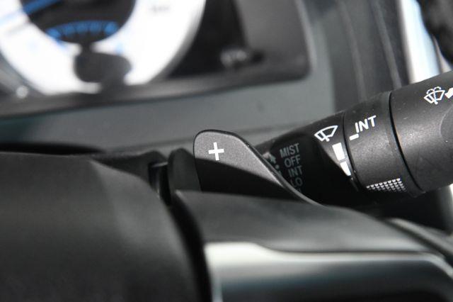 2016 Toyota Camry SE w/Special Edition Pkg photo
