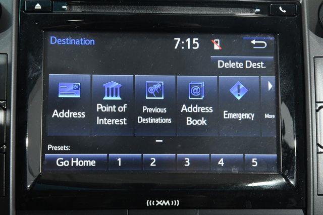2016 Toyota Camry SE w/Special Edition Pkg photo