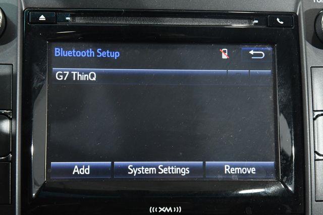 2016 Toyota Camry SE w/Special Edition Pkg photo