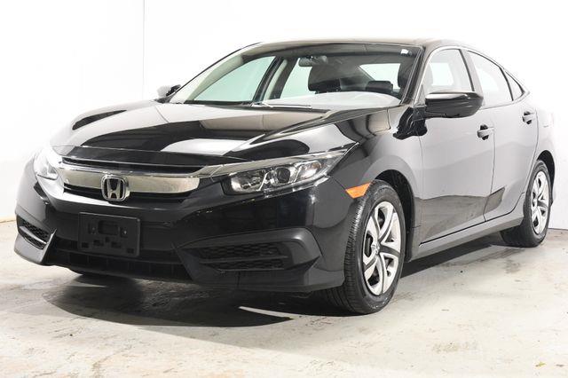 The 2016 Honda Civic LX photos