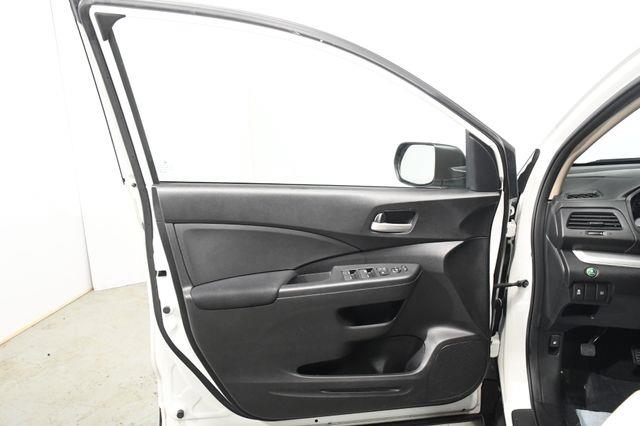 2016 Honda CR-V SE photo