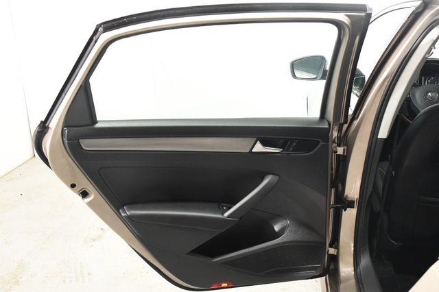 2015 Volkswagen Passat 2.0L TDI SE photo