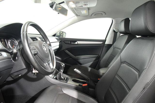 2015 Volkswagen Passat 2.0L TDI SE photo