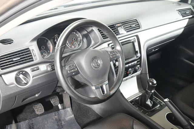 2015 Volkswagen Passat 2.0L TDI SE photo