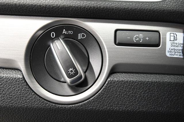 2015 Volkswagen Passat 2.0L TDI SE photo