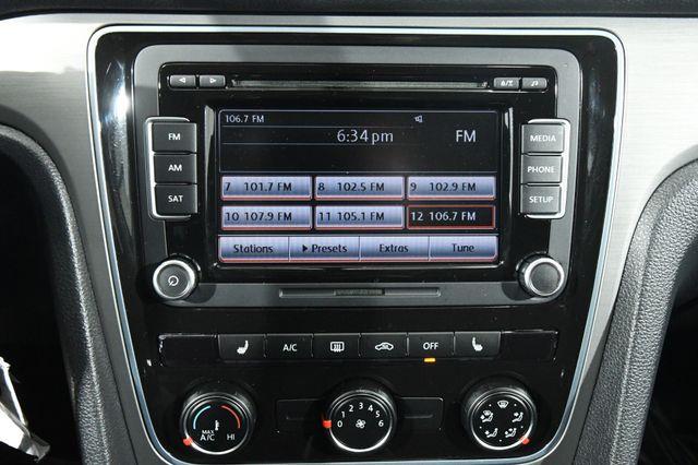 2015 Volkswagen Passat 2.0L TDI SE photo