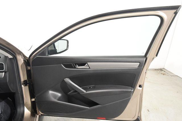 2015 Volkswagen Passat 2.0L TDI SE photo