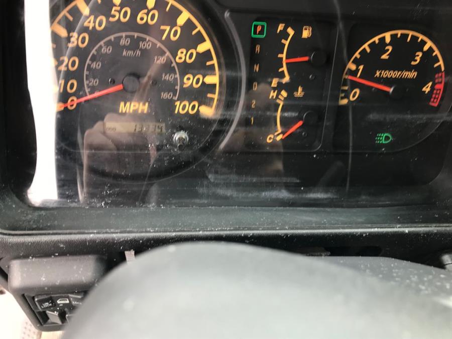 2007 Isuzu NPR Box truck photo