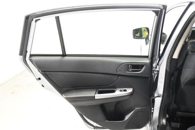 2016 Subaru Impreza 2.0i photo