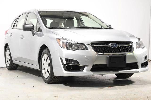 2016 Subaru Impreza 2.0i photo