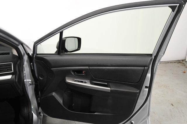 2016 Subaru Impreza 2.0i photo