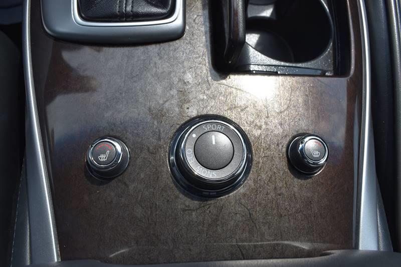 2013 Infiniti JX35 photo