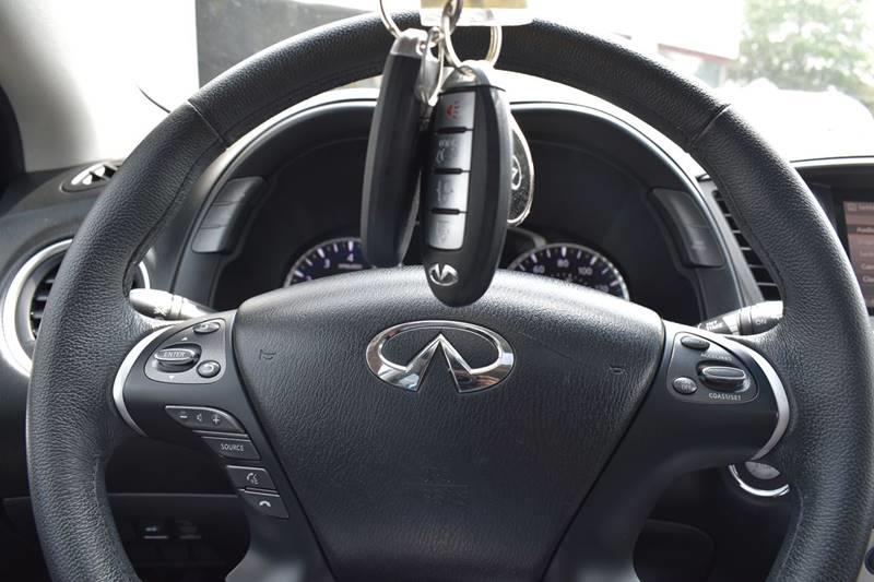 2013 Infiniti JX35 photo