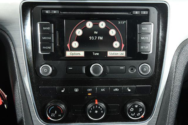 2013 Volkswagen Passat TDI SE photo