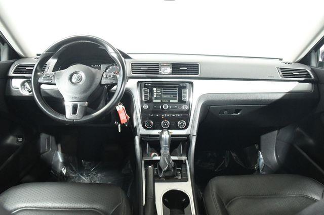 2013 Volkswagen Passat TDI SE photo