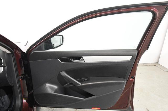2013 Volkswagen Passat TDI SE photo
