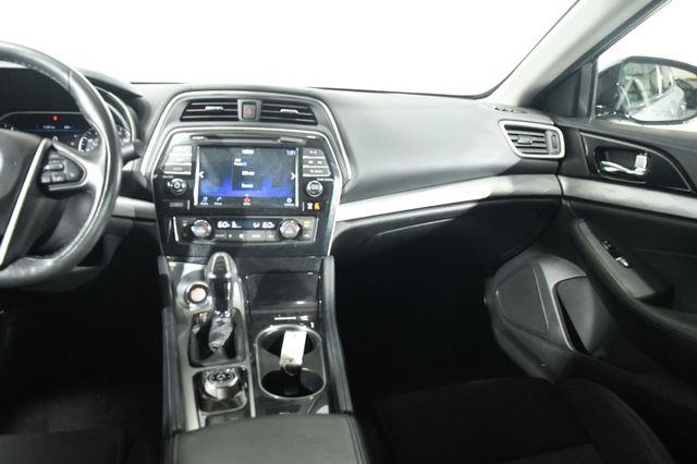 2016 Nissan Maxima 3.5 SV photo